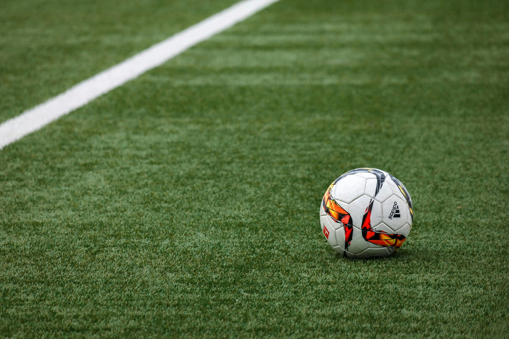 Spring Turf Nutrition For Sports Fields: How 25-7-12 Fertilizer Supports Heavy Traffic Grass