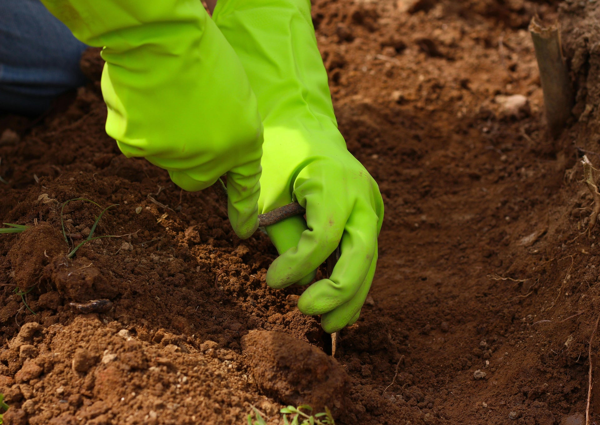Spring Compaction: Why Water Sits on the Surface After Rain