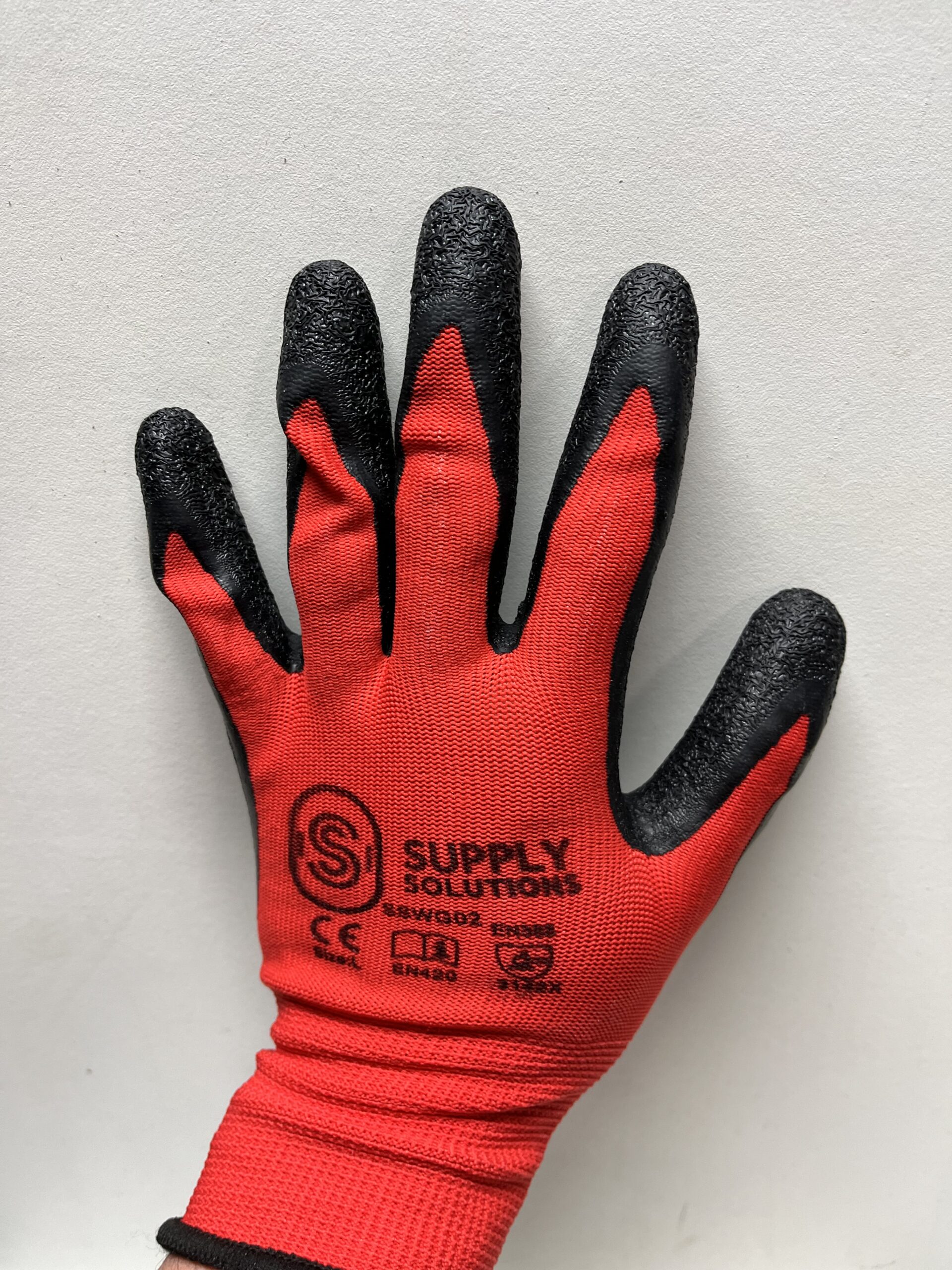 Supply Solutions APE SKINZ Crinkle Cut Latex Dipped Safety Work Gloves For Landscaping, Warehouse, Construction, Gardening, Agriculture, For Men and Women. 12 Pair per package. Red/black